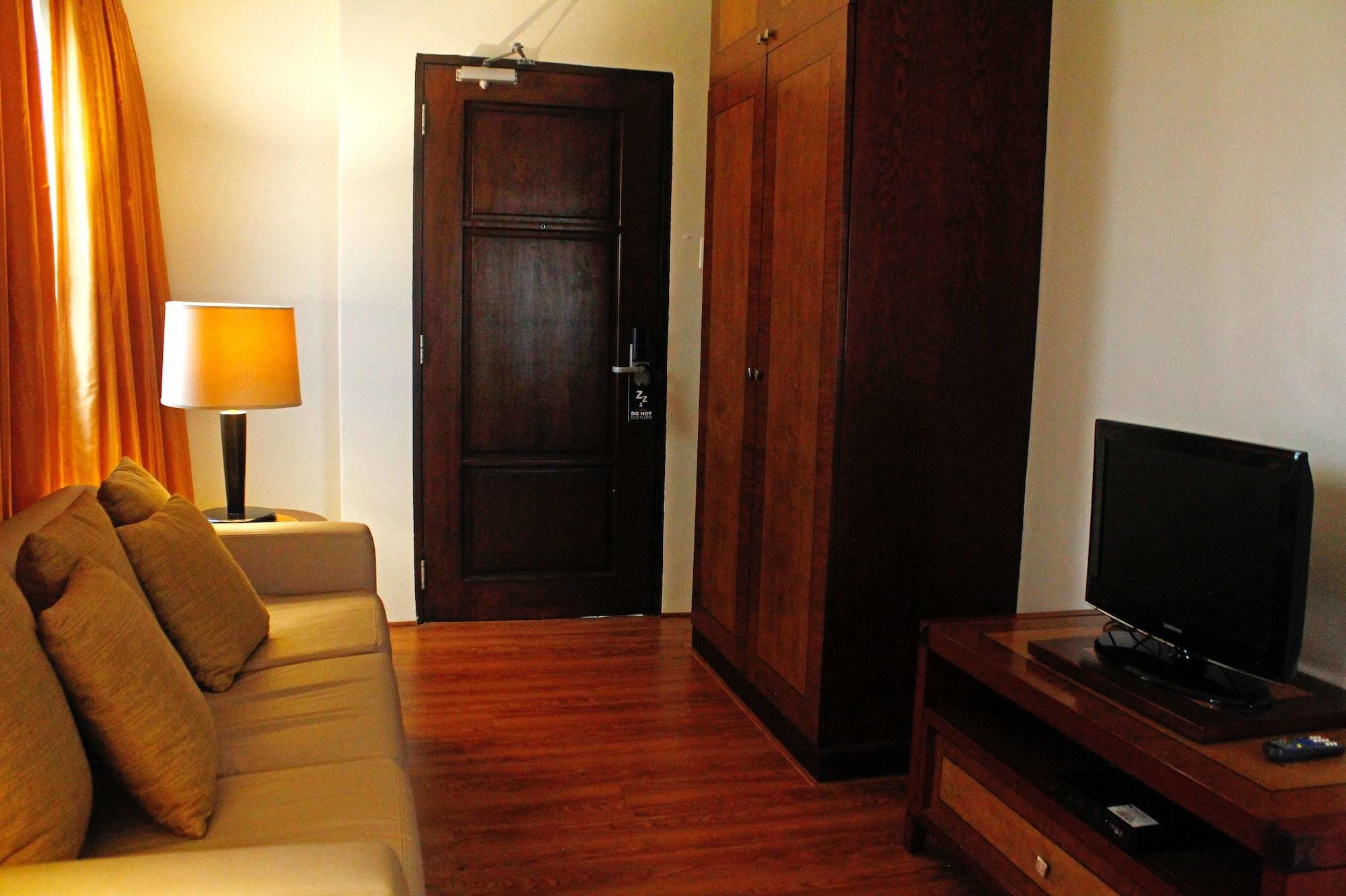 Citi Park Hotel Cebu Powered By Cocotel Esterno foto