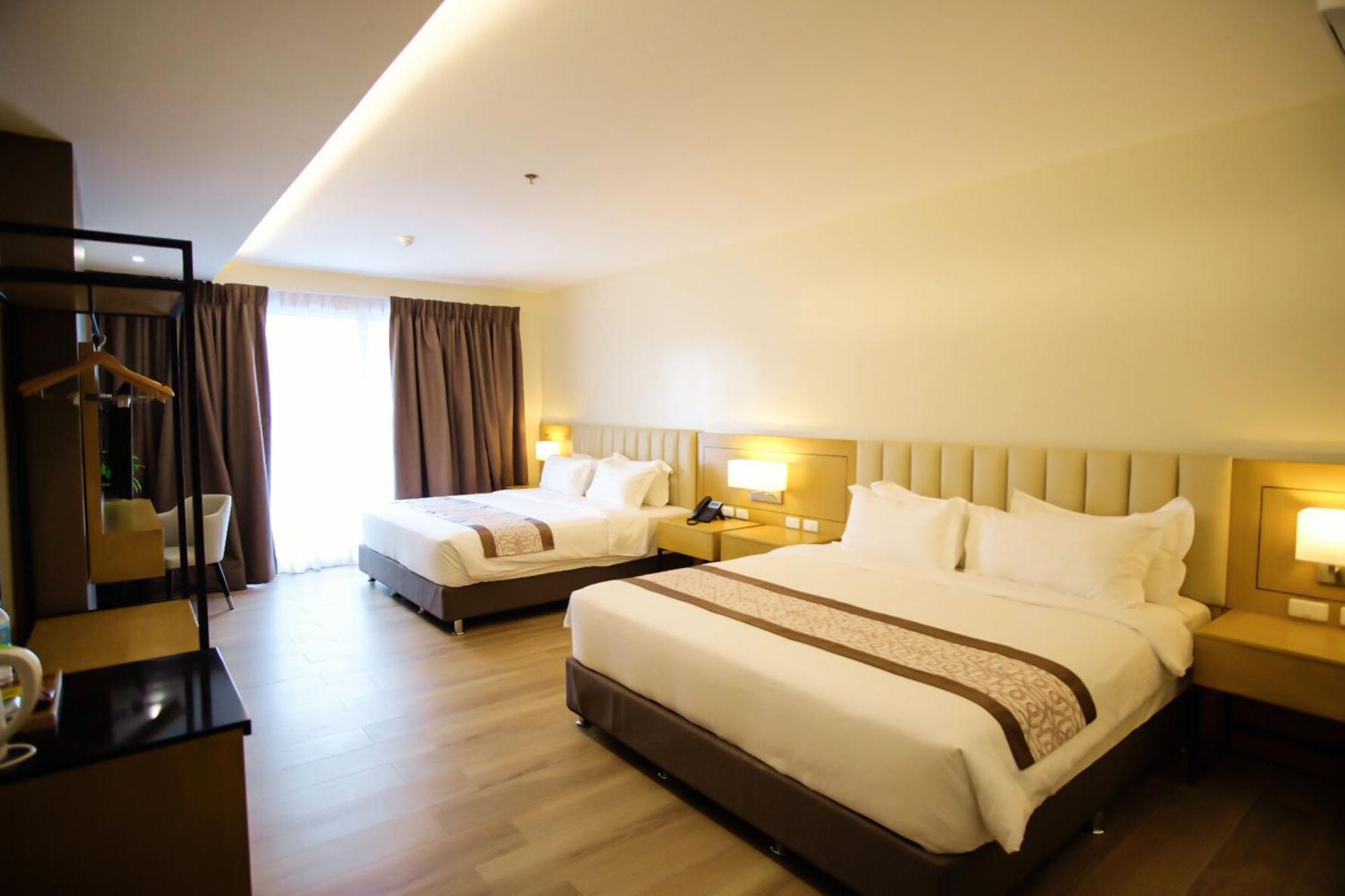 Citi Park Hotel Cebu Powered By Cocotel Esterno foto