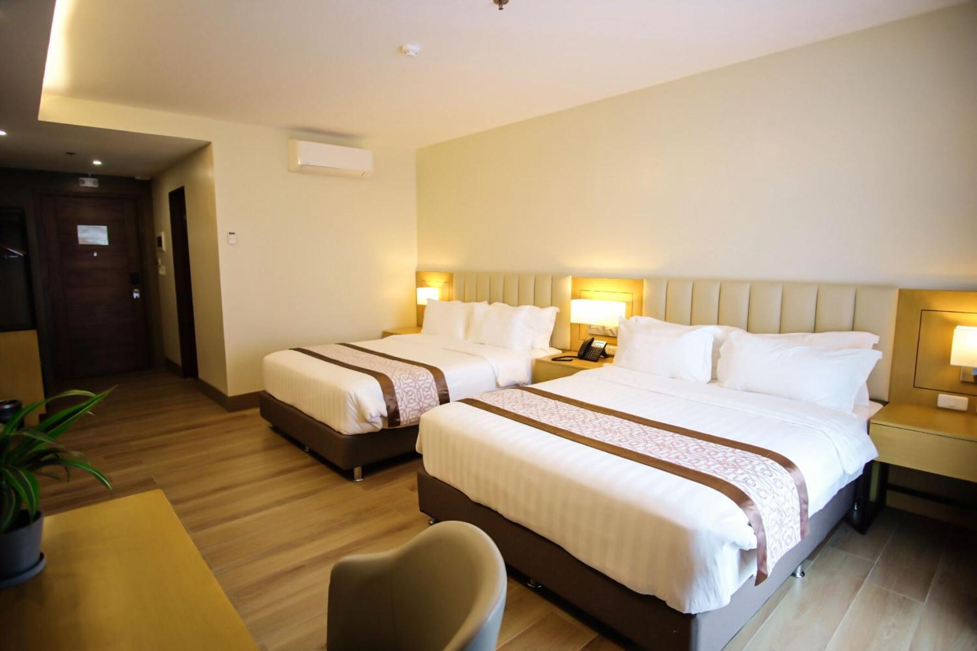 Citi Park Hotel Cebu Powered By Cocotel Esterno foto